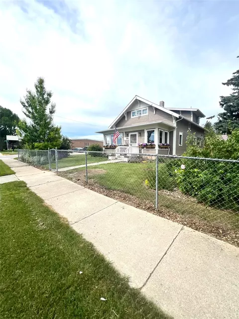 Exterior - 724 4th St, Valier, MT 59486 photo 2 of 17