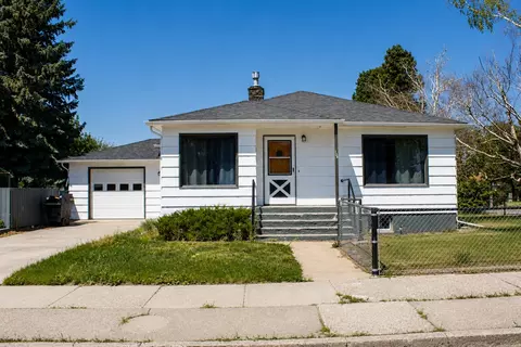 104 2nd Ave SW, Cut Bank, MT 59427