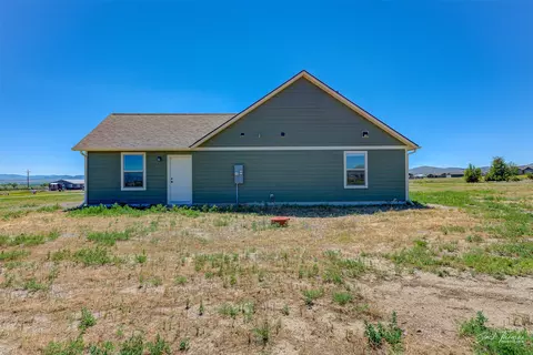 Exterior - 11 Ashley Dr, Townsend, MT 59644 photo 5 of 11