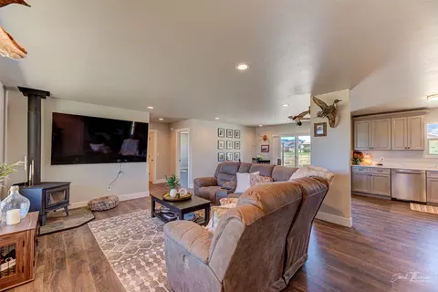 Living - 11 Ashley Dr, Townsend, MT 59644 photo 1 of 4