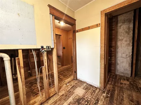 Entry Way - 509 1st Ave E, Eureka, MT 59917 photo 4 of 12
