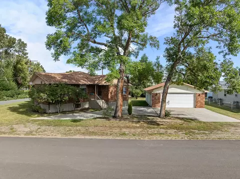 102 E Groschell St, East Helena, MT 59635