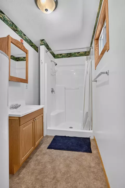 Bath - 100 Pine Bay Dr, Rexford, MT 59930 photo 1 of 2