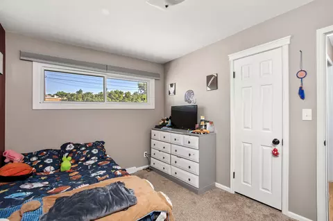 Bedroom - 625 Riverview Dr E, Great Falls, MT 59404 photo 6 of 10