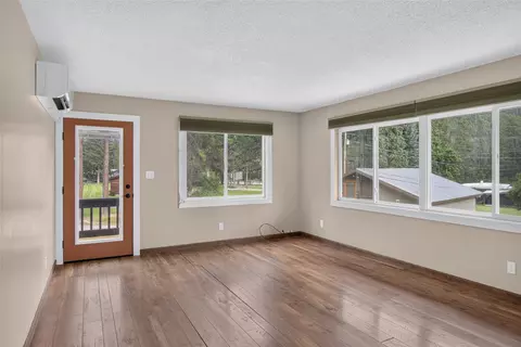 Living - 421 Warren Rd, Libby, MT 59923 photo 1 of 2