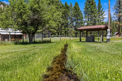 Exterior - 9786 W Fork Rd, Darby, MT 59829 photo 12 of 13