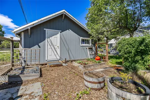 Exterior - 403 S 7th St, Hamilton, MT 59840 photo 12 of 12