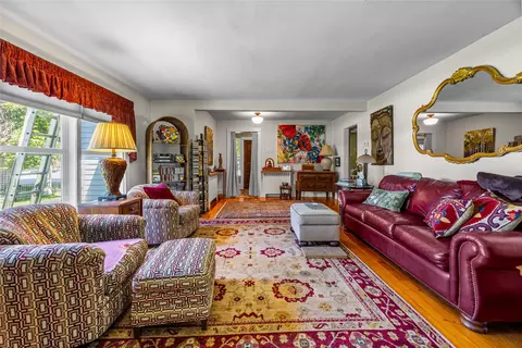 Living - 403 S 7th St, Hamilton, MT 59840 photo 1 of 2