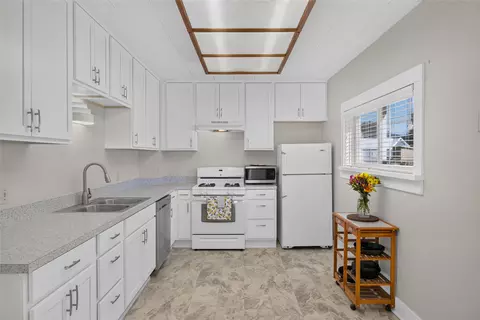 Kitchen - 322 Nevada Ave, Libby, MT 59923 photo 1 of 4