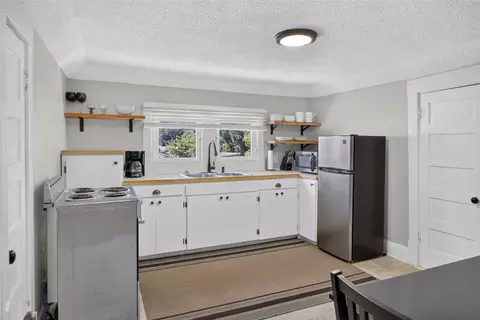 Kitchen - 322 Nevada Ave, Libby, MT 59923 photo 3 of 4