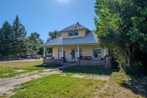 Exterior - 322 Nevada Ave, Libby, MT 59923 photo 3 of 11