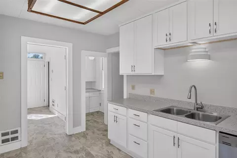 Entry Way - 322 Nevada Ave, Libby, MT 59923 photo 3 of 6