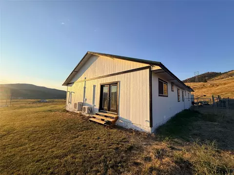 Exterior - 8 Charles Hill Rd, Plains, MT 59859 photo 3 of 4