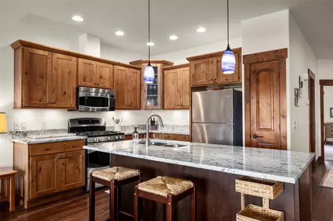 Kitchen - 659 Commerce St, Bigfork, MT 59911 photo 4 of 7