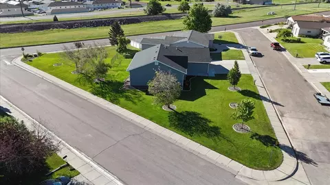 2709 Bitterroot Dr, Great Falls, MT 59404