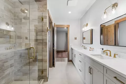 Bath - 40 Crooked Stick Way, Eureka, MT 59917 photo 5 of 5