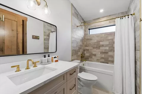Bath - 40 Crooked Stick Way, Eureka, MT 59917 photo 1 of 5