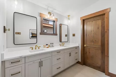 Bath - 40 Crooked Stick Way, Eureka, MT 59917 photo 3 of 5