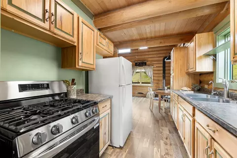 Kitchen - 17248 Pole Gulch Rd, Three Forks, MT 59752 photo 2 of 2
