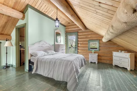 Bedroom - 17248 Pole Gulch Rd, Three Forks, MT 59752 photo 1 of 3