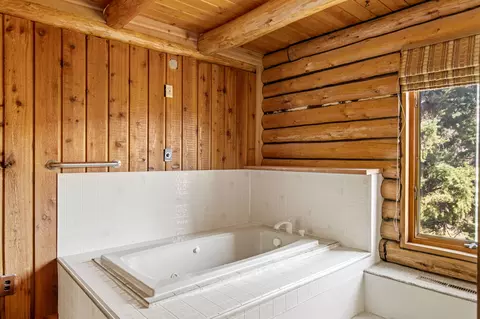 Bath - 47 Scenic Valley Ln, Cascade, MT 59421 photo 1 of 7