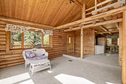Entry Way - 47 Scenic Valley Ln, Cascade, MT 59421 photo 1 of 2