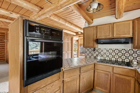 Kitchen - 47 Scenic Valley Ln, Cascade, MT 59421 photo 3 of 5