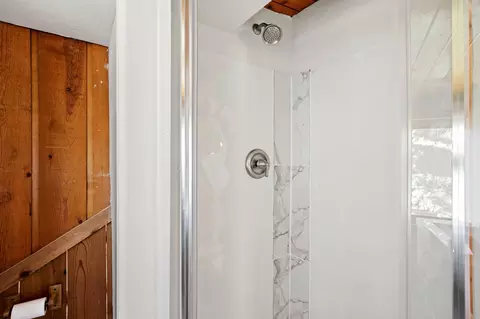 Bath - 47 Scenic Valley Ln, Cascade, MT 59421 photo 5 of 7