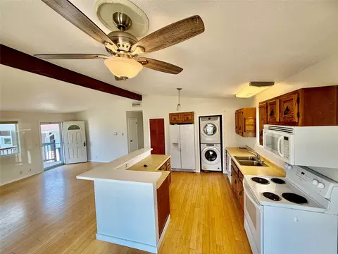 Kitchen - 6 Meadowlark Sq, Cascade, MT 59421 photo 1 of 4