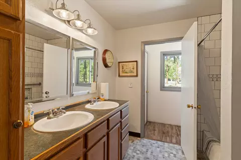 Bath - 79 Manor Dr, Libby, MT 59923 photo 1 of 2
