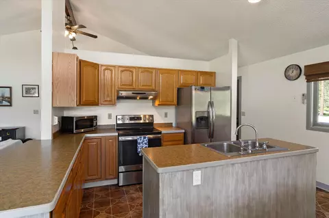 Kitchen - 79 Manor Dr, Libby, MT 59923 photo 2 of 3