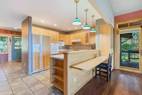 Kitchen - 9050 Mt Highway 35, Bigfork, MT 59911 photo 1 of 3