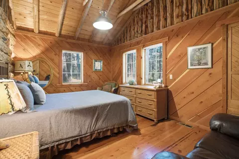 Bedroom - 9050 Mt Highway 35, Bigfork, MT 59911 photo 4 of 5