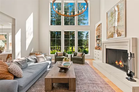 Living - 26 Whitefish Ranch Ct, Whitefish, MT 59937 photo 3 of 4