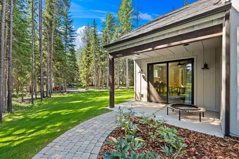 Exterior - 26 Whitefish Ranch Ct, Whitefish, MT 59937 photo 2 of 28