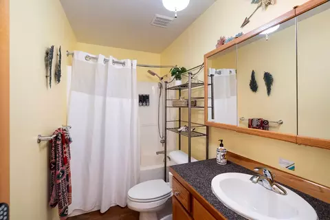 Bath - 416 Electric Ave, Bigfork, MT 59911 photo 2 of 5