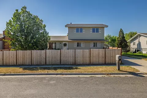 Exterior - 911 Idlewilde Ct, Helena, MT 59601 photo 2 of 13