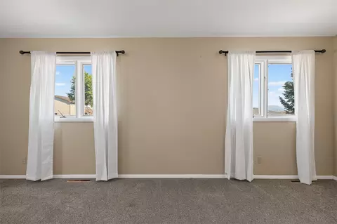Bedroom - 911 Idlewilde Ct, Helena, MT 59601 photo 5 of 12