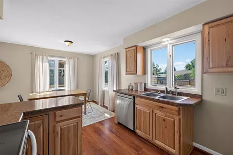 Kitchen - 911 Idlewilde Ct, Helena, MT 59601 photo 3 of 7