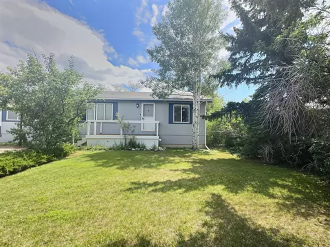 219 3rd Ave SE, Cut Bank, MT 59427