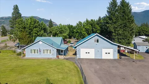 758 Railroad St E, Columbia Falls, MT 59912