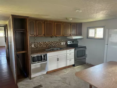Kitchen - 2995 Prospect Ave, Helena, MT 59601 photo 1 of 2