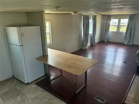 Living - 2995 Prospect Ave, Helena, MT 59601 photo 4 of 4