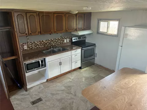 Kitchen - 2995 Prospect Ave, Helena, MT 59601 photo 2 of 2