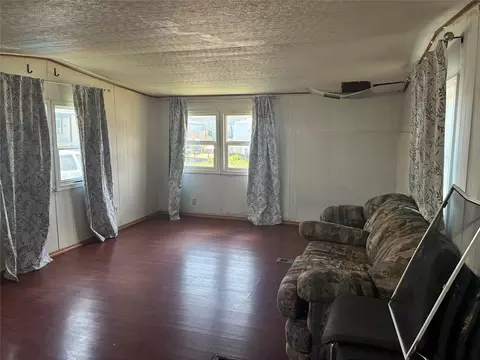 Living - 2995 Prospect Ave, Helena, MT 59601 photo 1 of 4