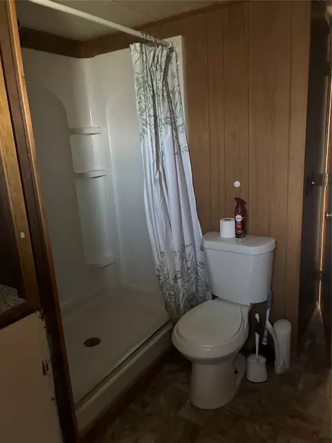Bath - 2995 Prospect Ave, Helena, MT 59601 photo 6 of 6