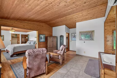 Bedroom - 46 Bootlegger Trl, Clancy, MT 59634 photo 6 of 6
