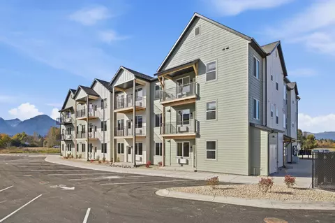 159 Canyon Falls Way #106, Hamilton, MT 59840