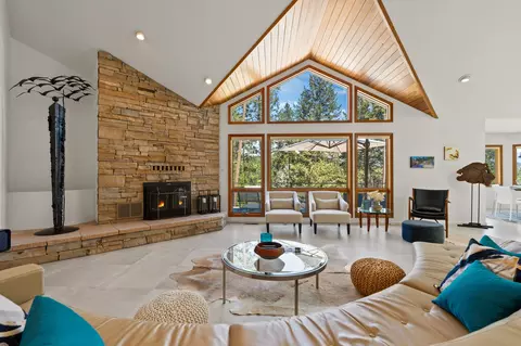 Living - 109 Eagle Bend Dr, Bigfork, MT 59911 photo 3 of 8