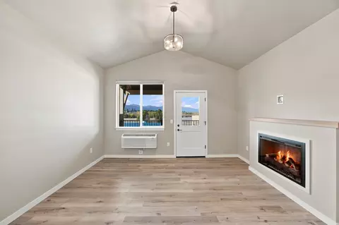 159 Canyon Falls Way #207, Hamilton, MT 59840